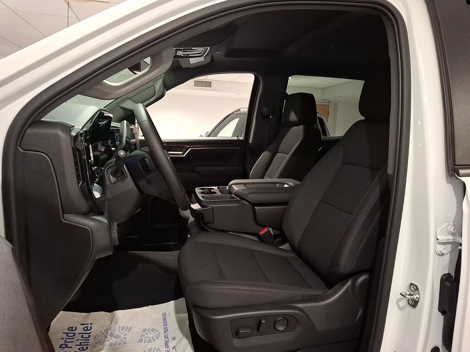 2026 Chevrolet Silverado 1500 LT - Photo 13