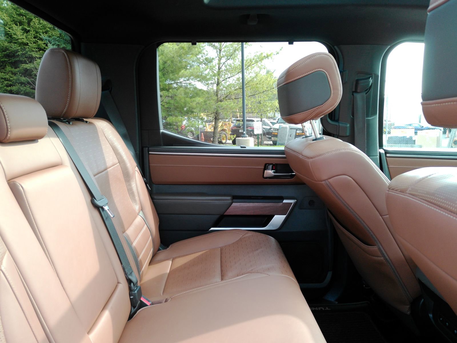 2024 Toyota Tundra 1794 Edition - Photo 18
