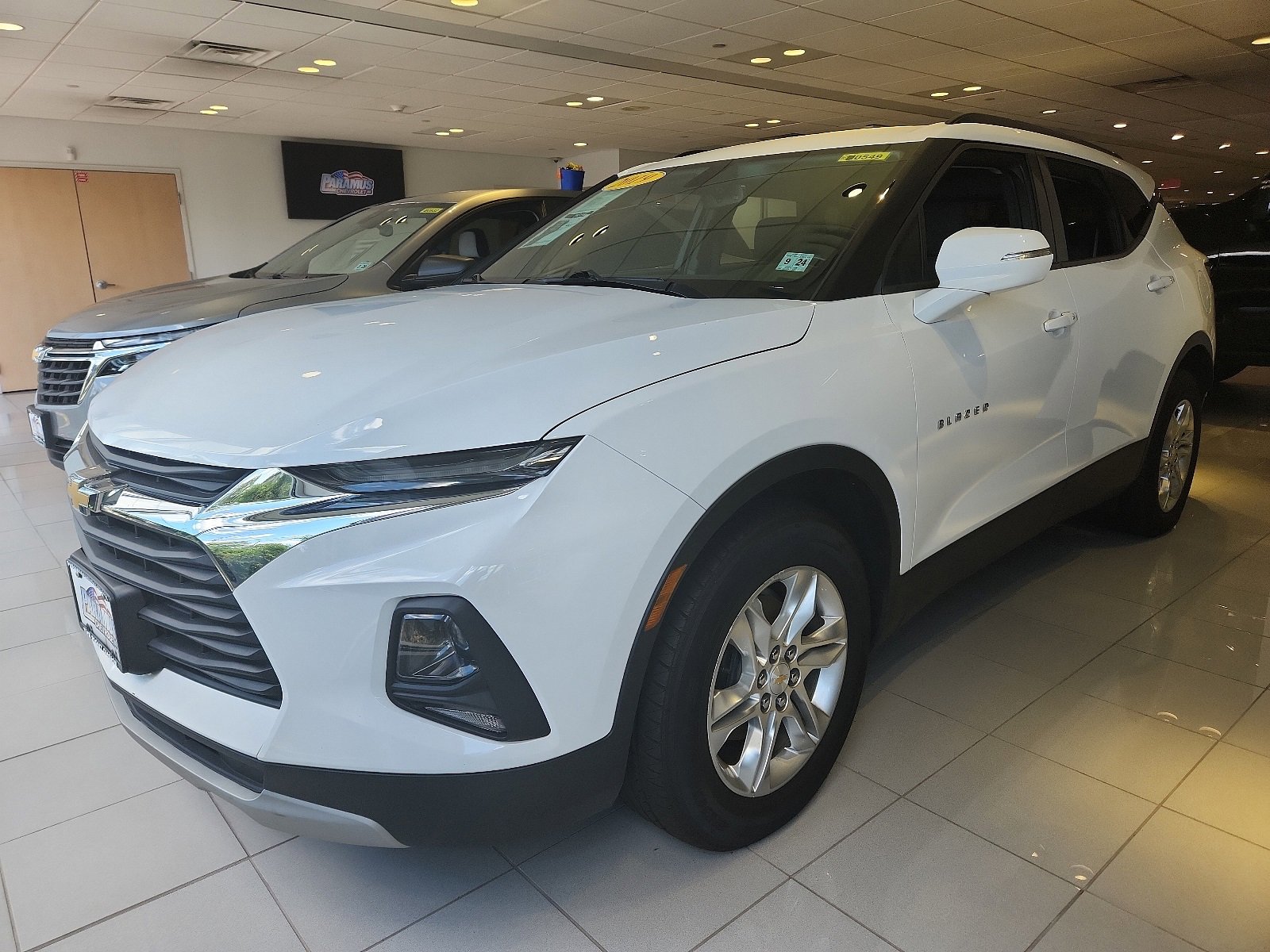 Used 2019 Chevrolet Blazer 2LT with VIN 3GNKBGRS5KS656133 for sale in Paramus, NJ