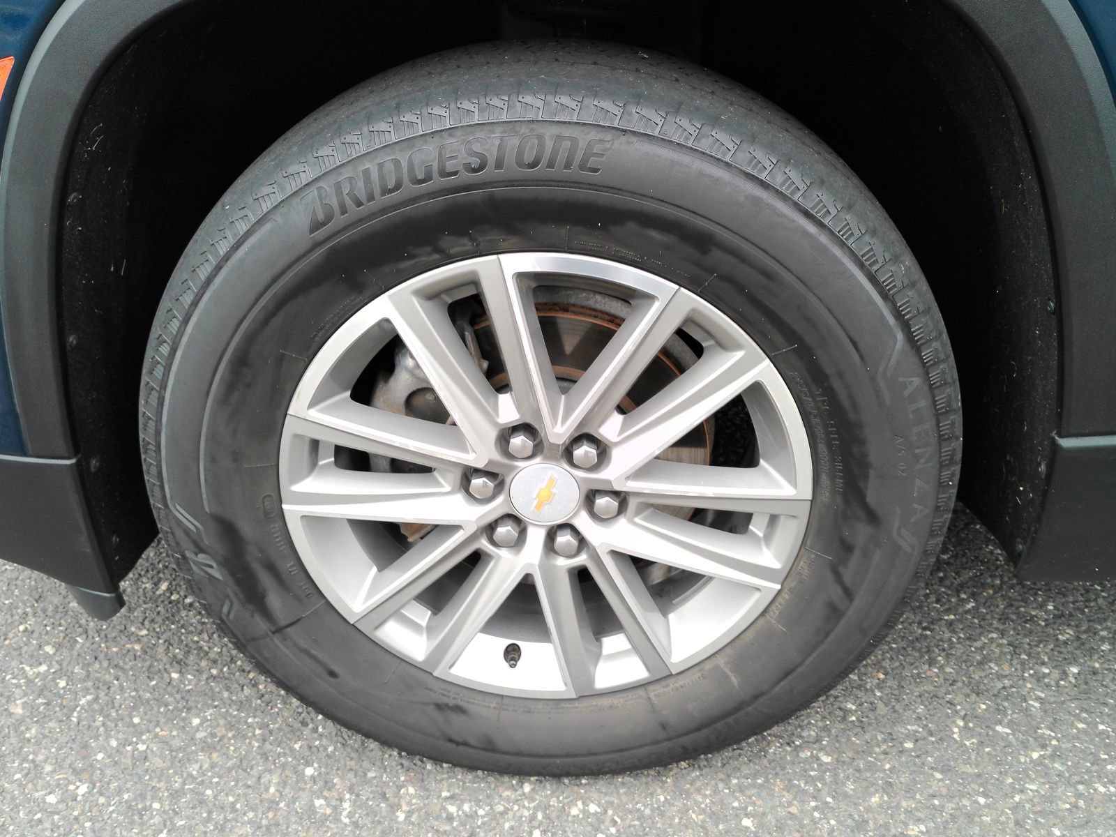 2023 Chevrolet Traverse 1LT - Photo 29