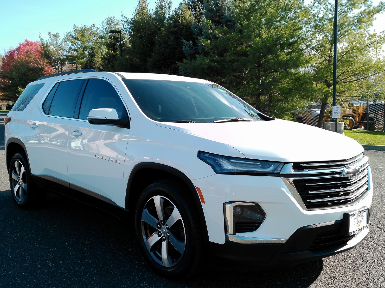 2023 Chevrolet Traverse Leather photo 3