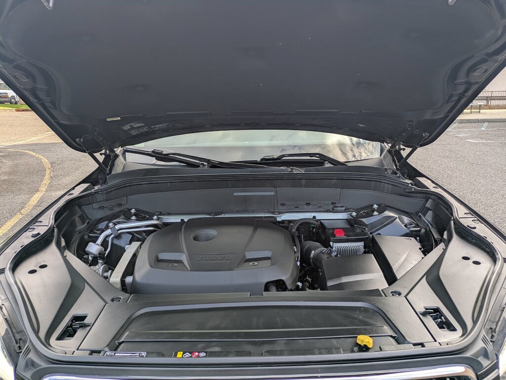 Used 2019 Volvo XC90 T5 Momentum SUV