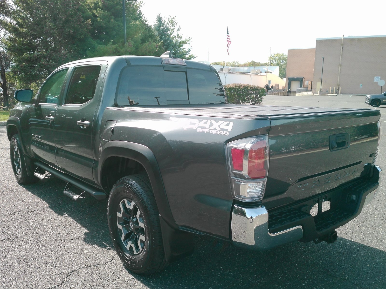 2020 Toyota Tacoma SR5 photo 4