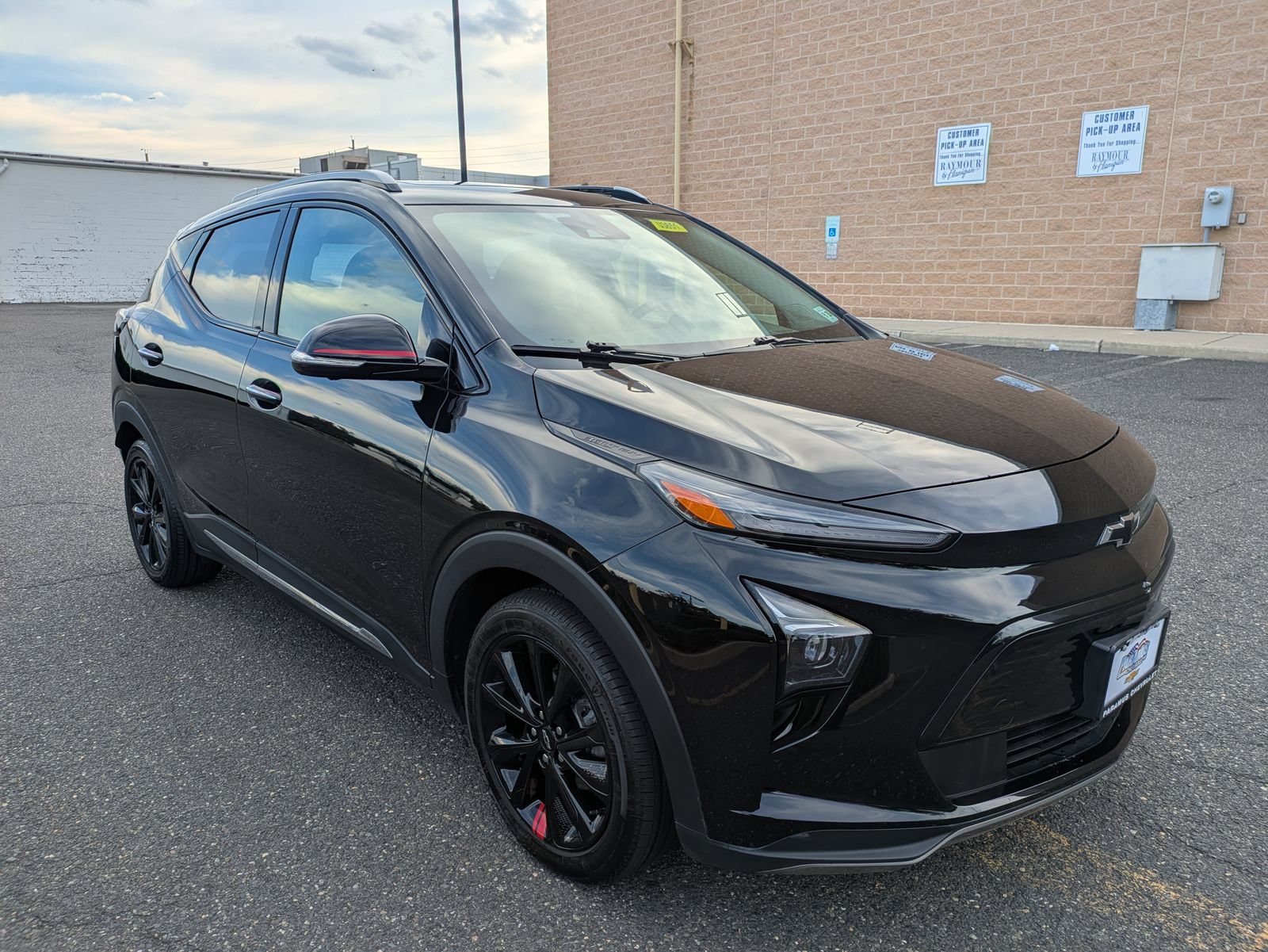 Used 2023 Chevrolet Bolt EUV Premier with VIN 1G1FZ6S09P4175679 for sale in Paramus, NJ