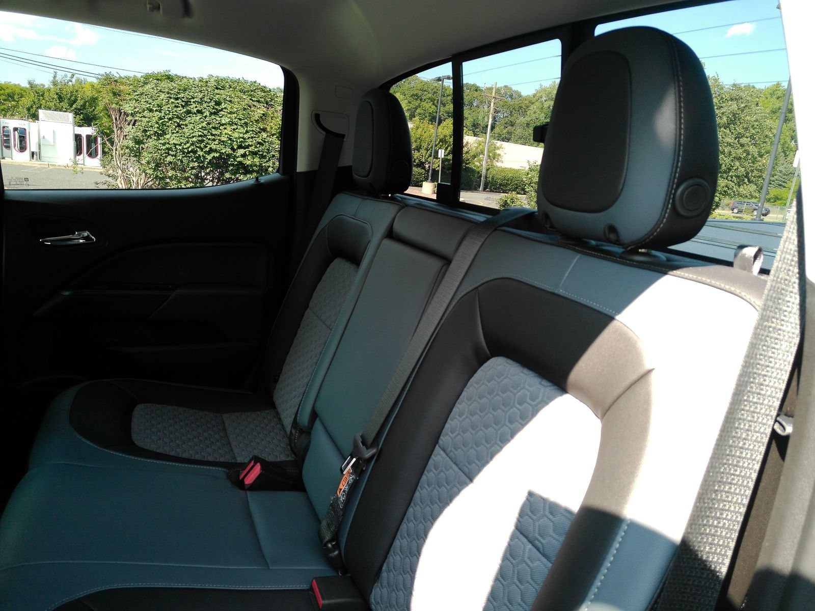 2020 Chevrolet Colorado Z71 - Photo 14