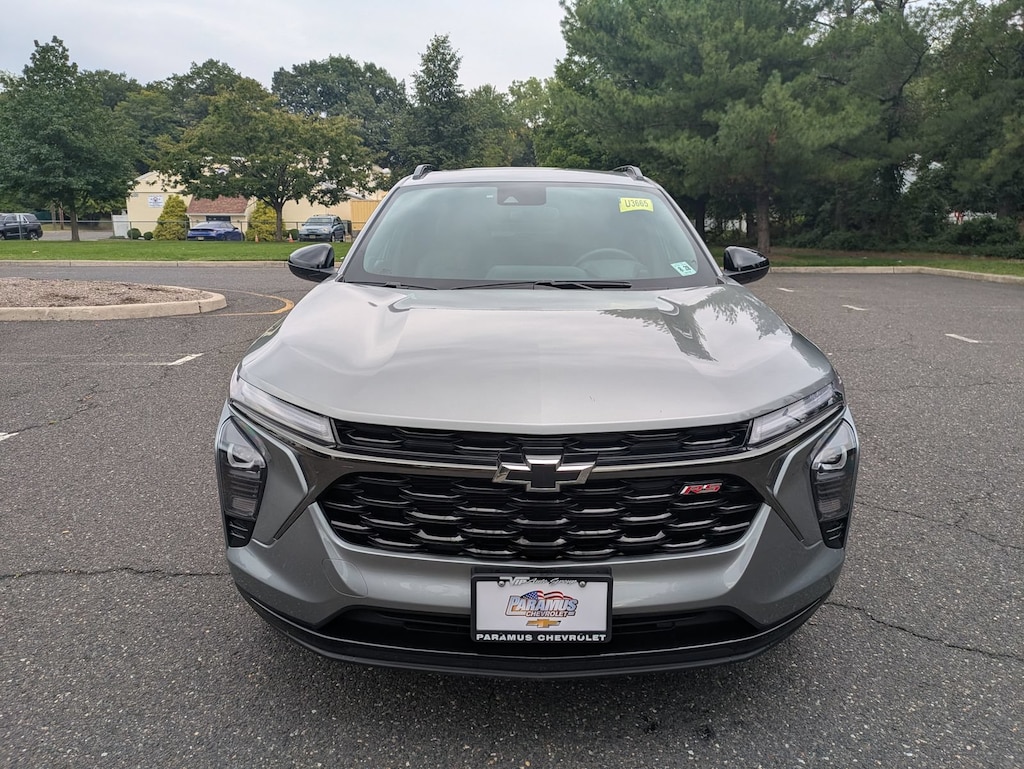 Used 2024 Chevrolet Trax 2RS SUV