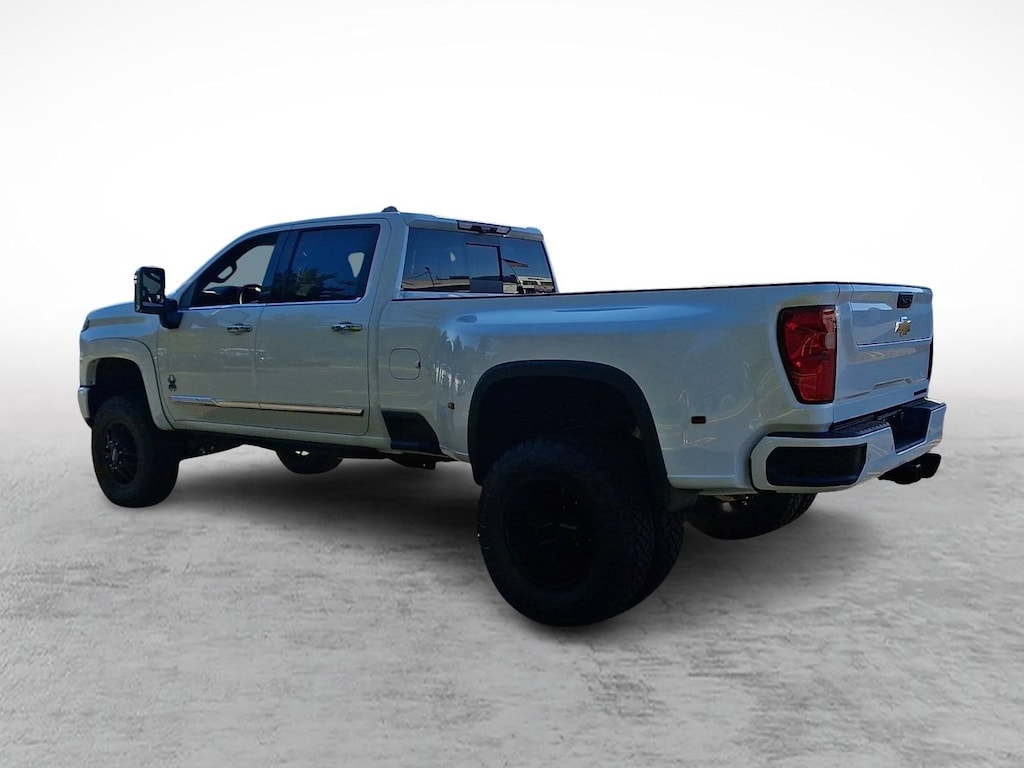New 2026 Chevrolet Silverado 3500 HD High Country DRW Truck