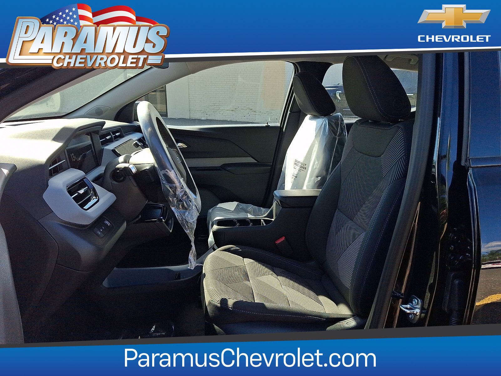2027 Chevrolet Bolt LT - Photo 8