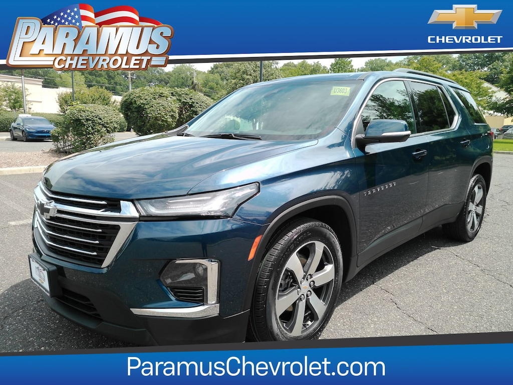 Used 2023 Chevrolet Traverse LT Leather SUV