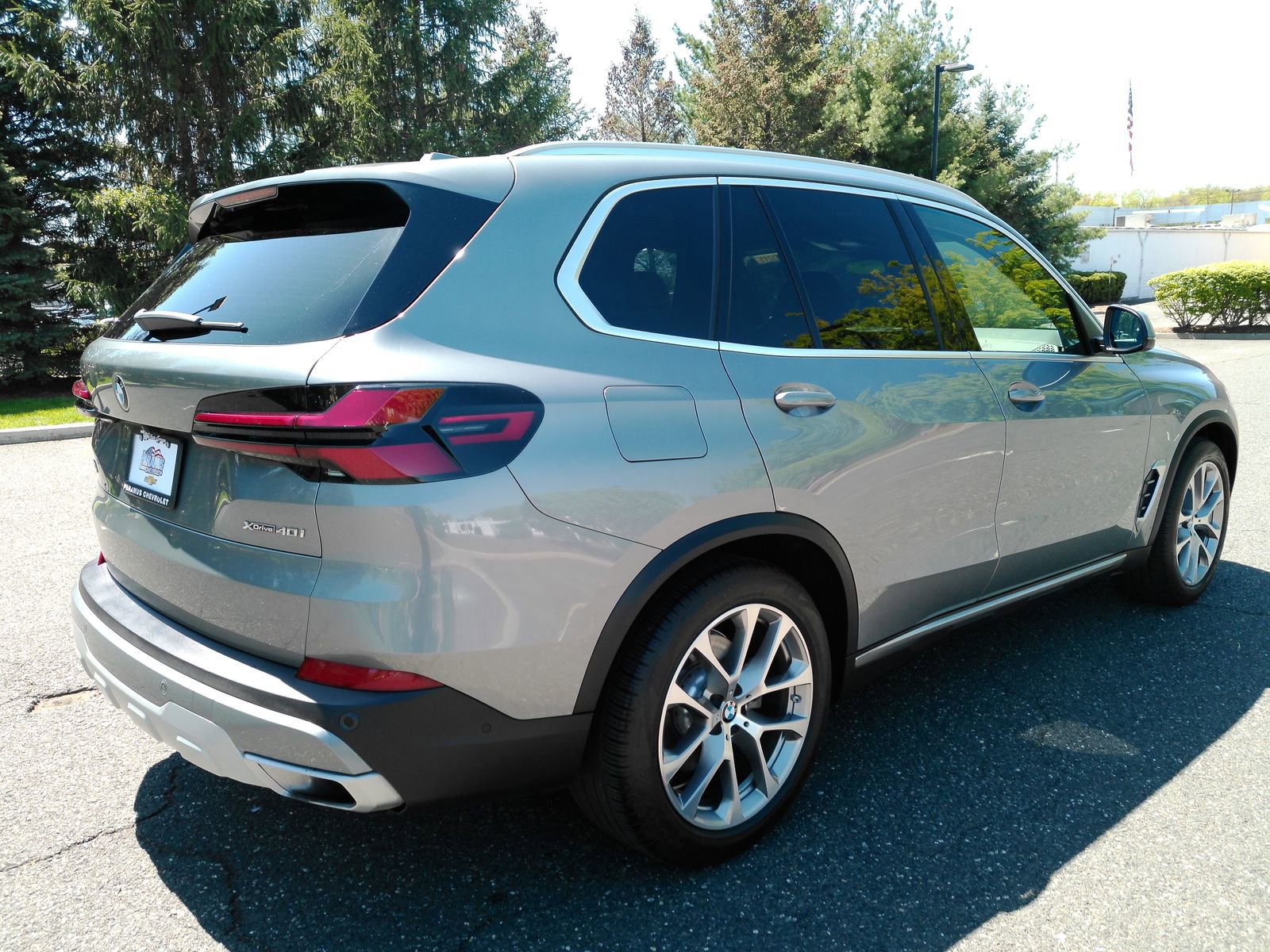 View vehicle photo 6