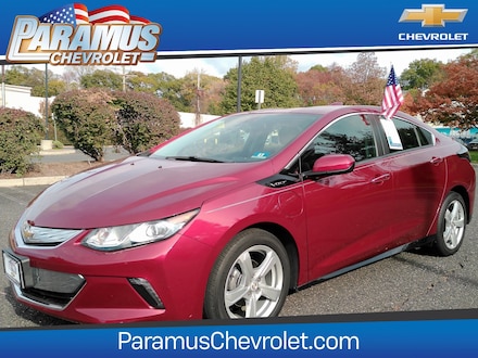 2018 Chevrolet Volt LT Car
