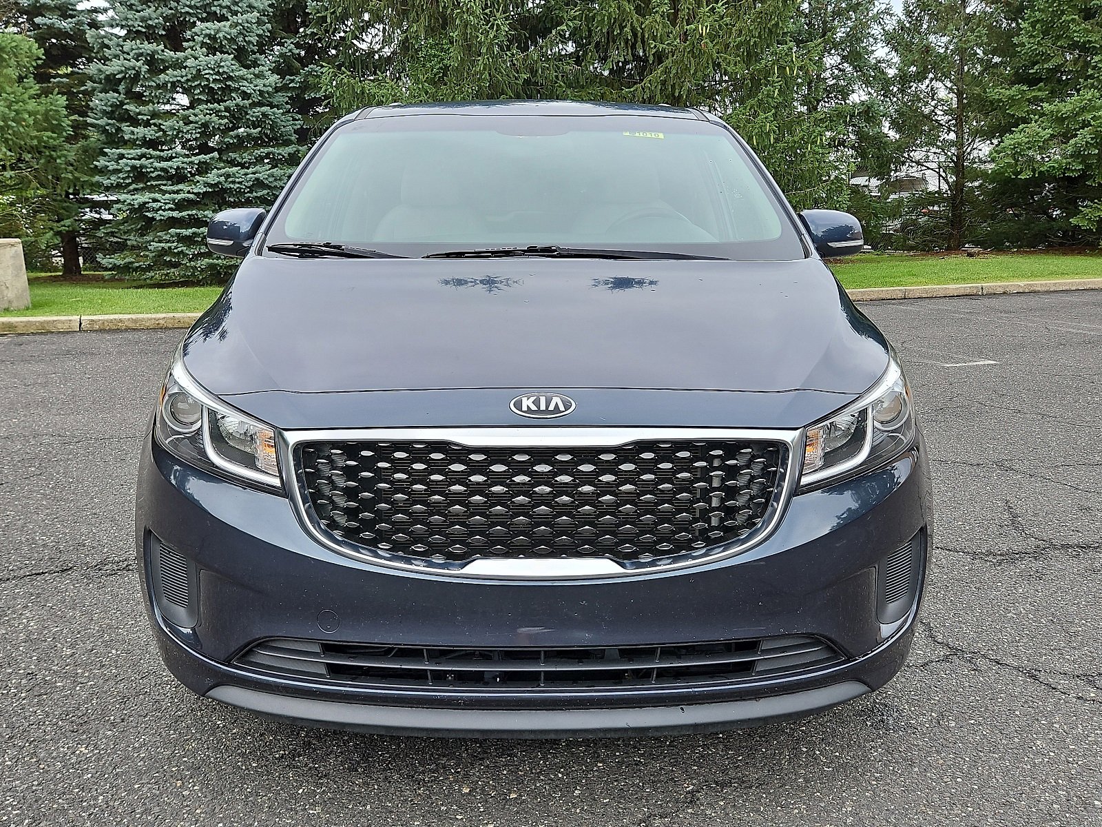 Used 2016 Kia Sedona LX with VIN KNDMB5C12G6148705 for sale in Paramus, NJ