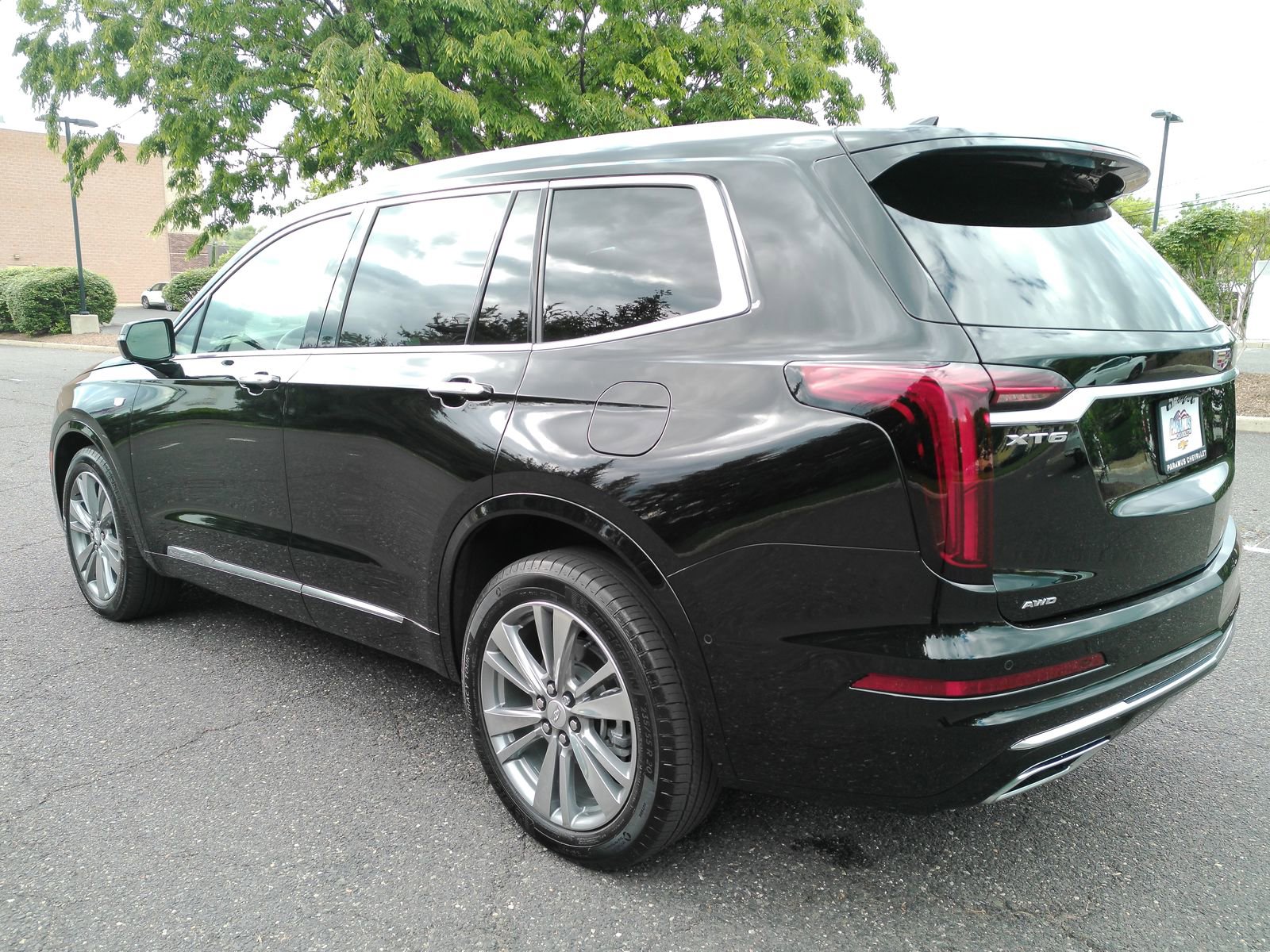 View vehicle photo 5