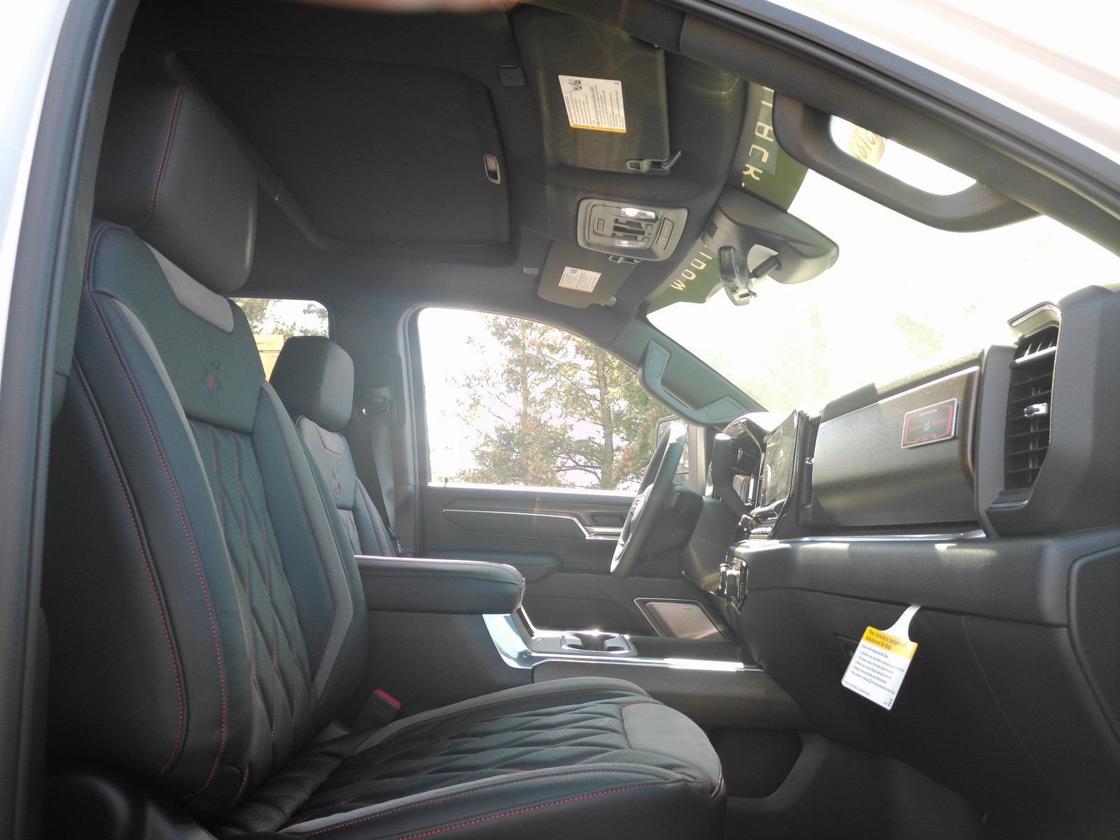 2026 Chevrolet Silverado 3500 HD High Country - Photo 12
