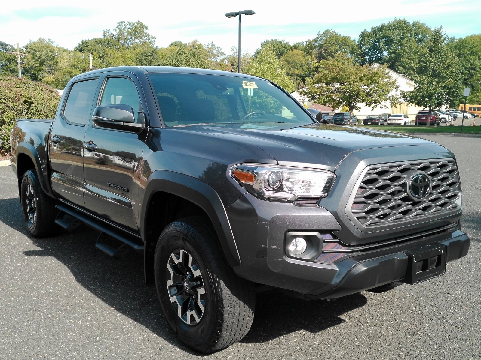 2020 Toyota Tacoma SR5 photo 3