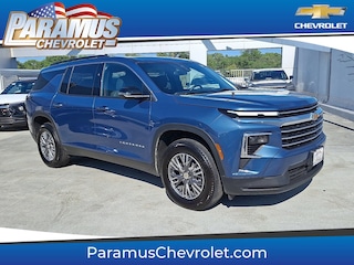 2025 Chevrolet Traverse LT SUV