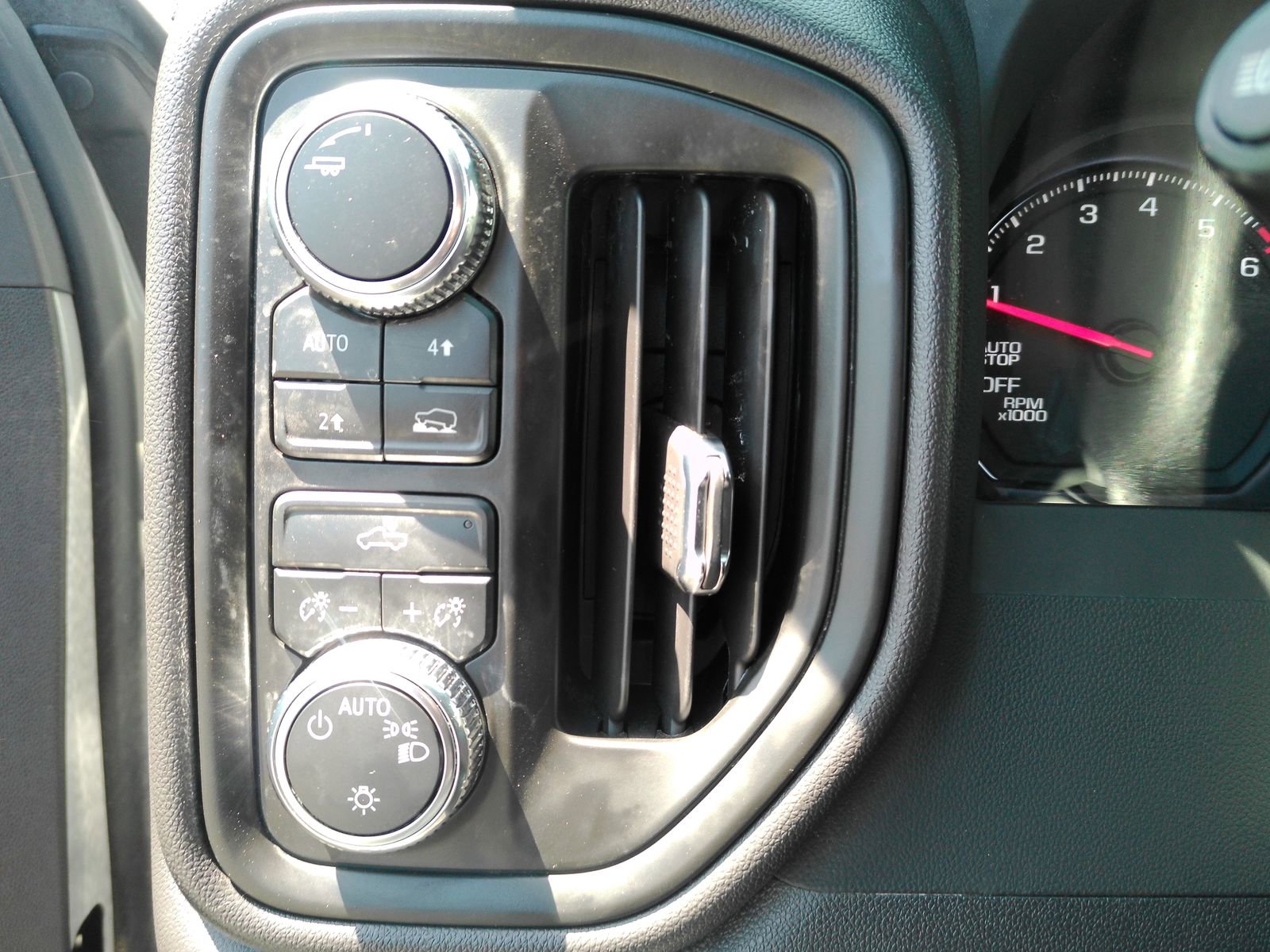 2024 GMC Sierra 1500 Pro - Photo 22