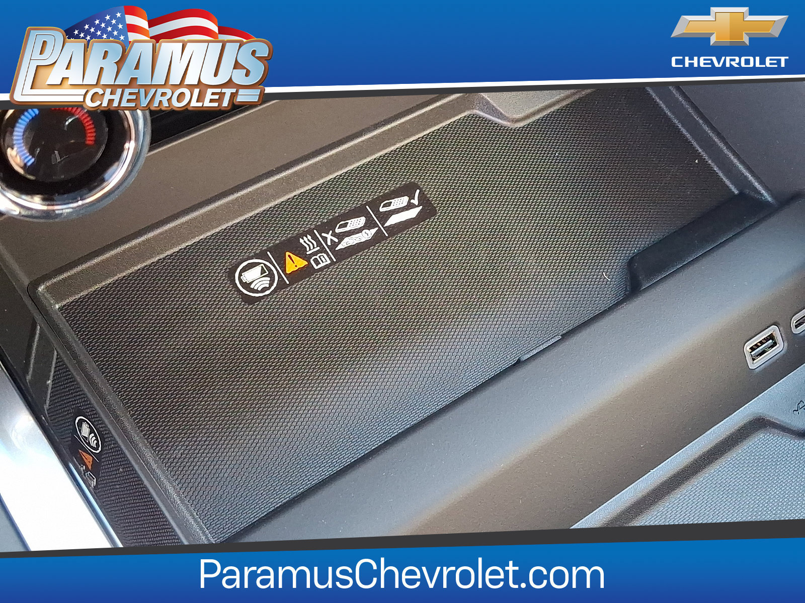 2026 Chevrolet Suburban Premier - Photo 16