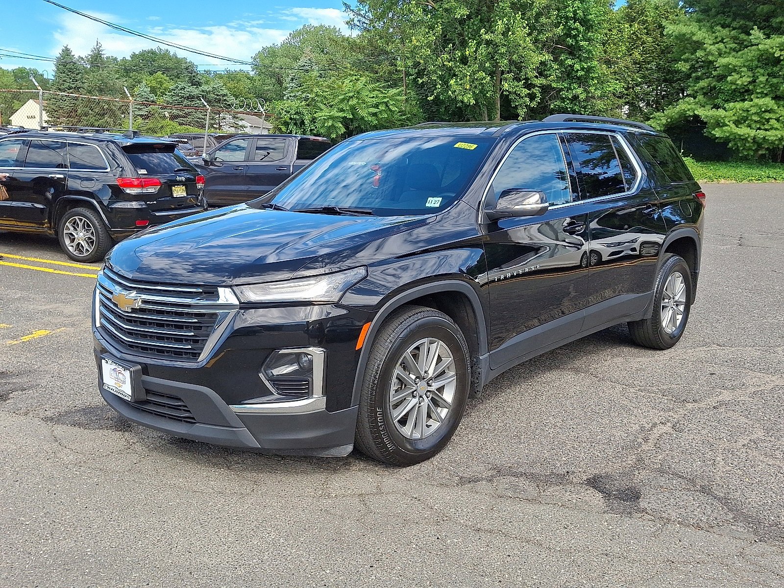2023 Chevrolet Traverse photo 3