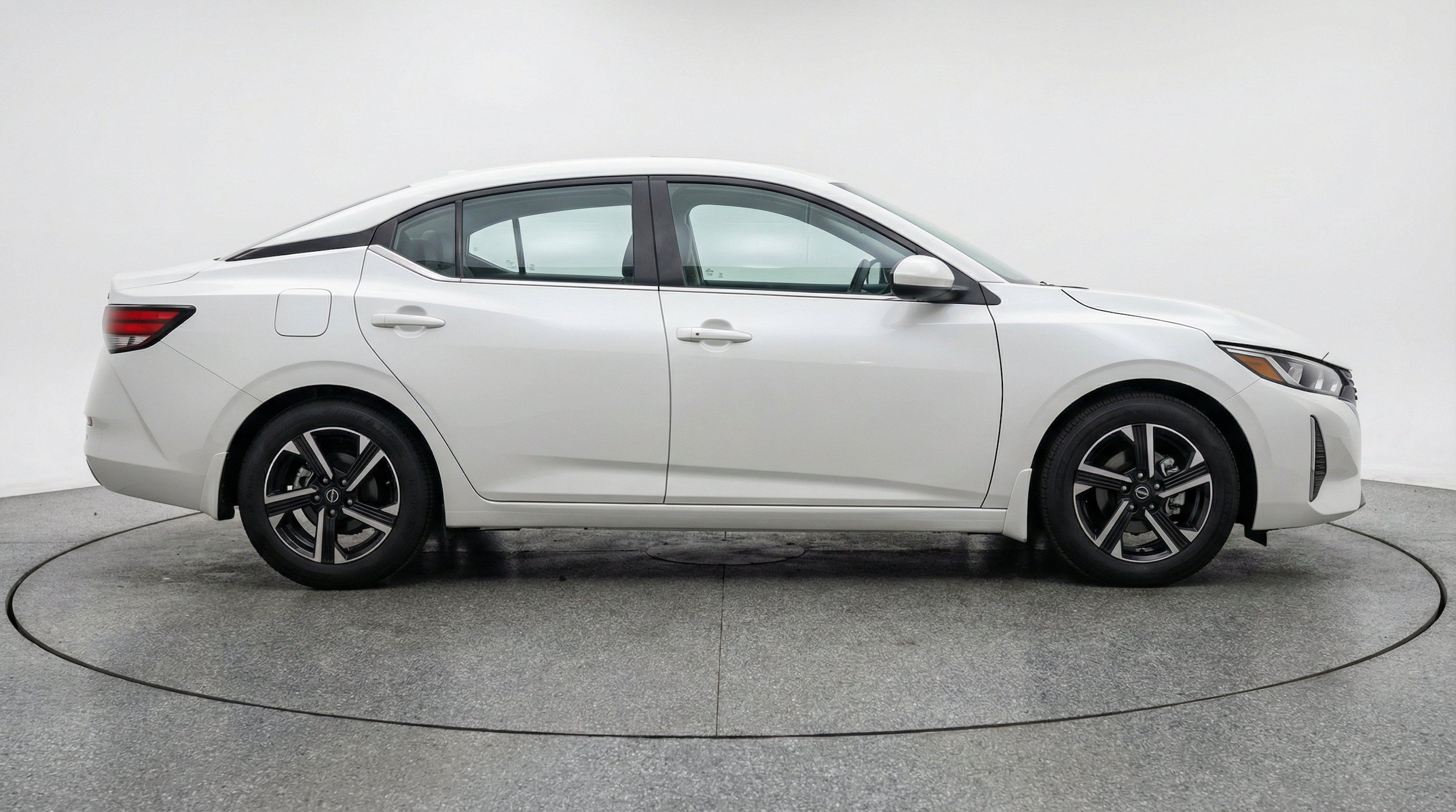 Thumbnail: 2025 Nissan Sentra - 11