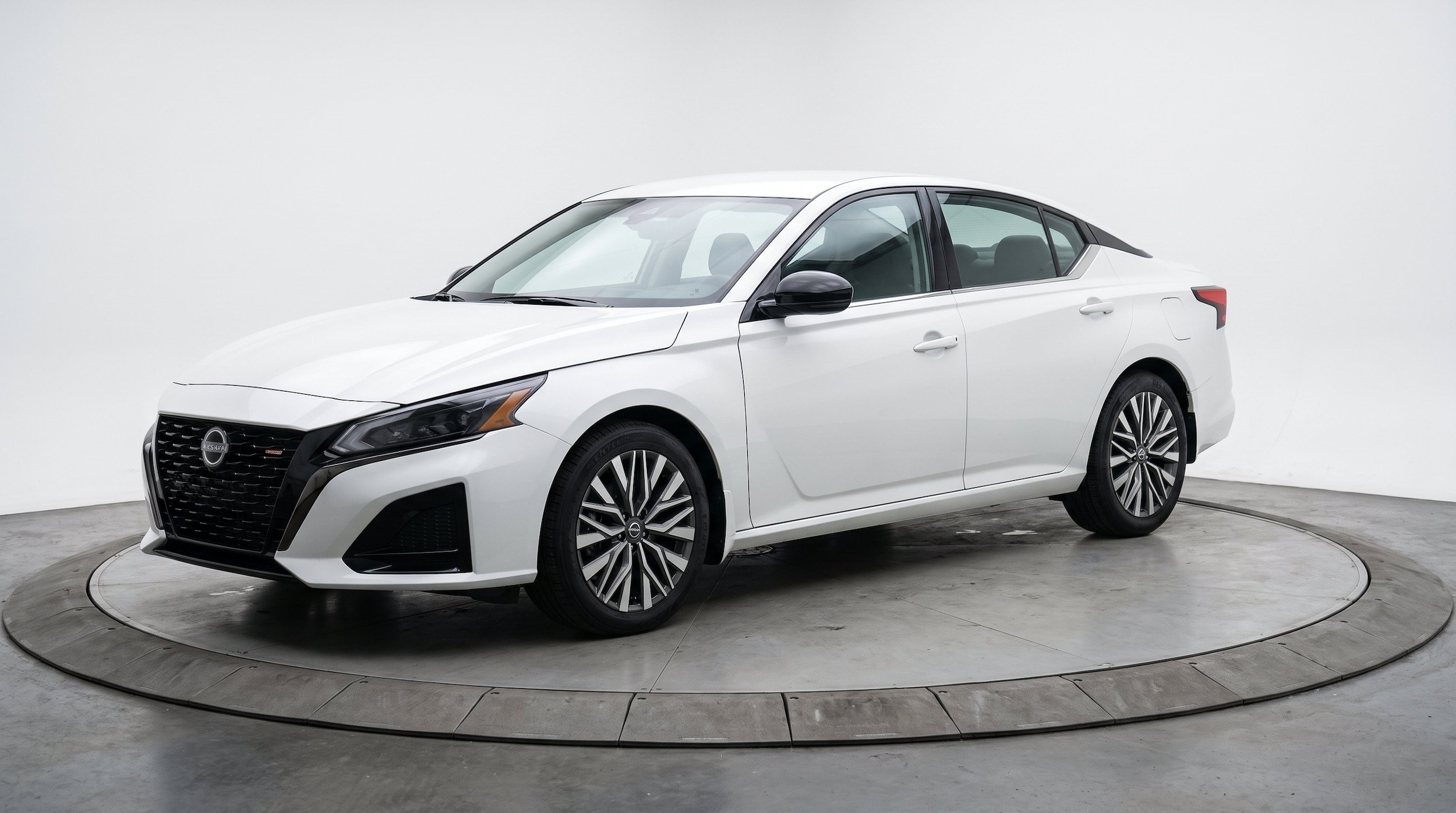 Thumbnail: 2026 Nissan Altima - 3