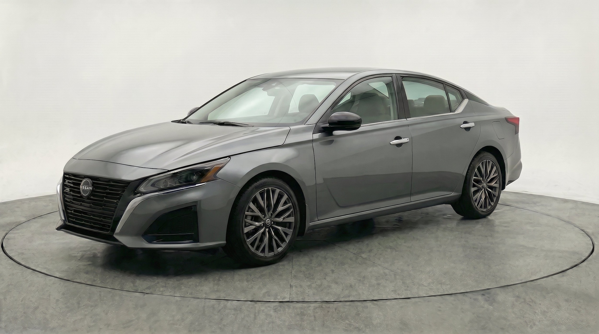 Thumbnail: 2025 Nissan Altima - 3