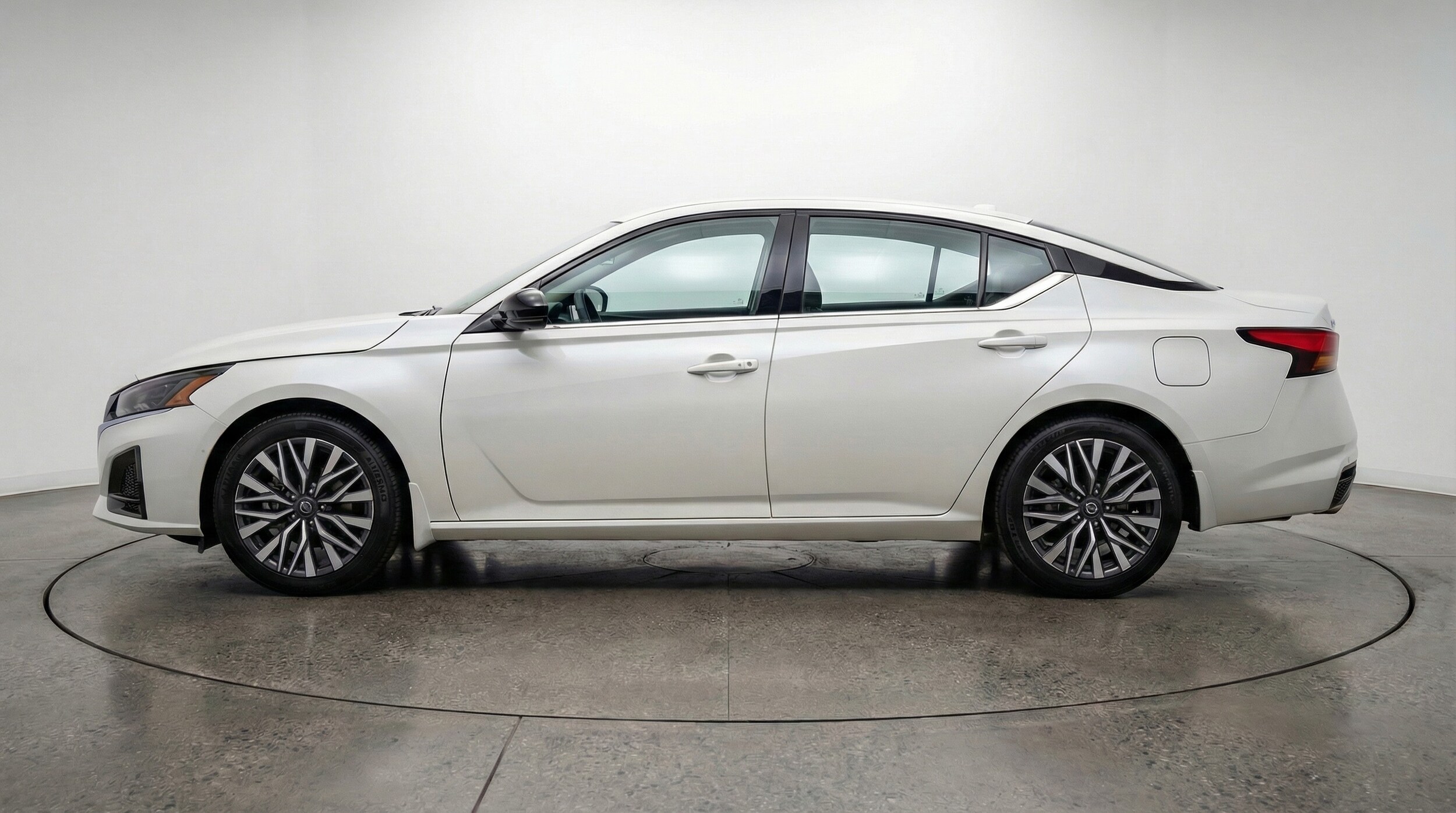 Thumbnail: 2025 Nissan Altima - 4