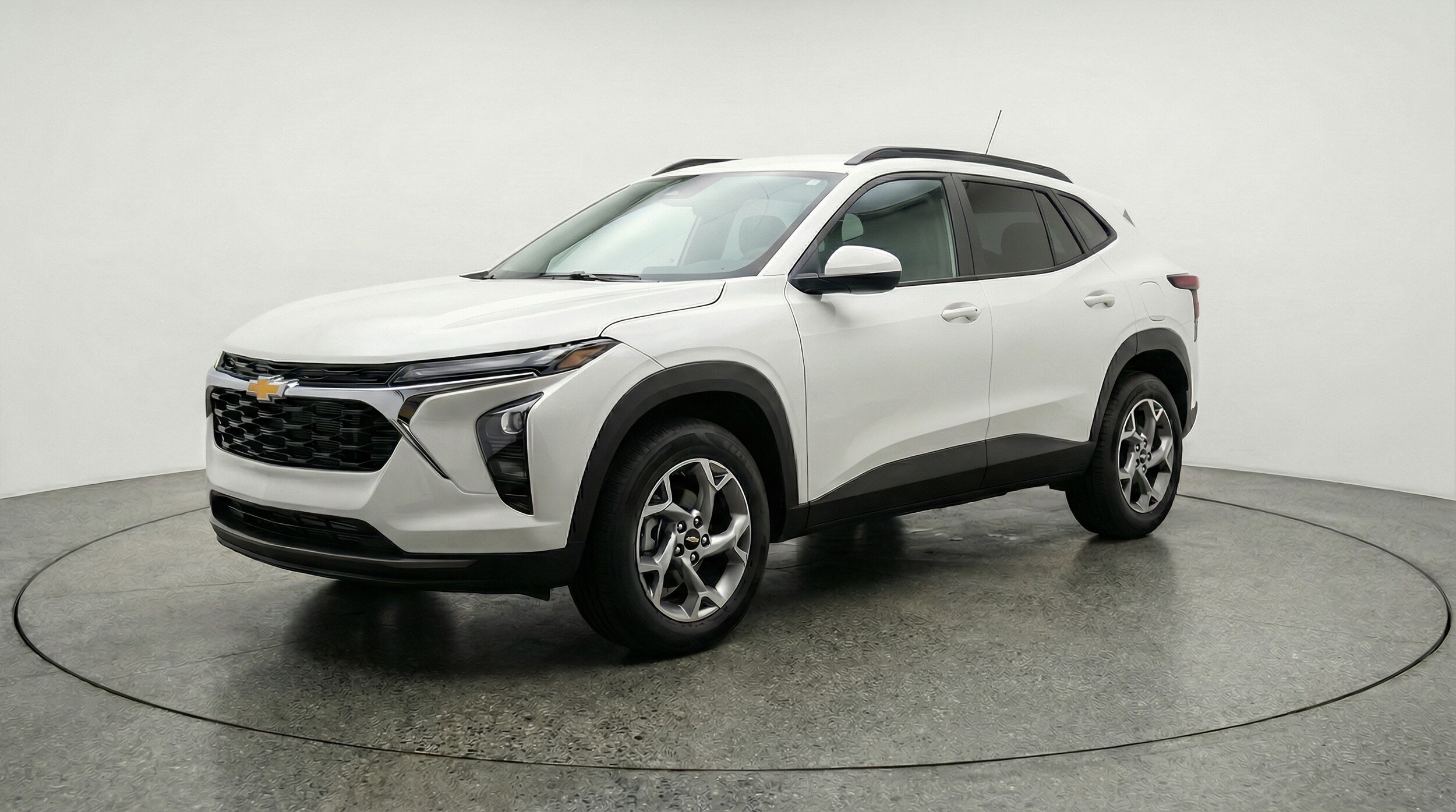 Thumbnail: 2025 Chevrolet Trax - 3