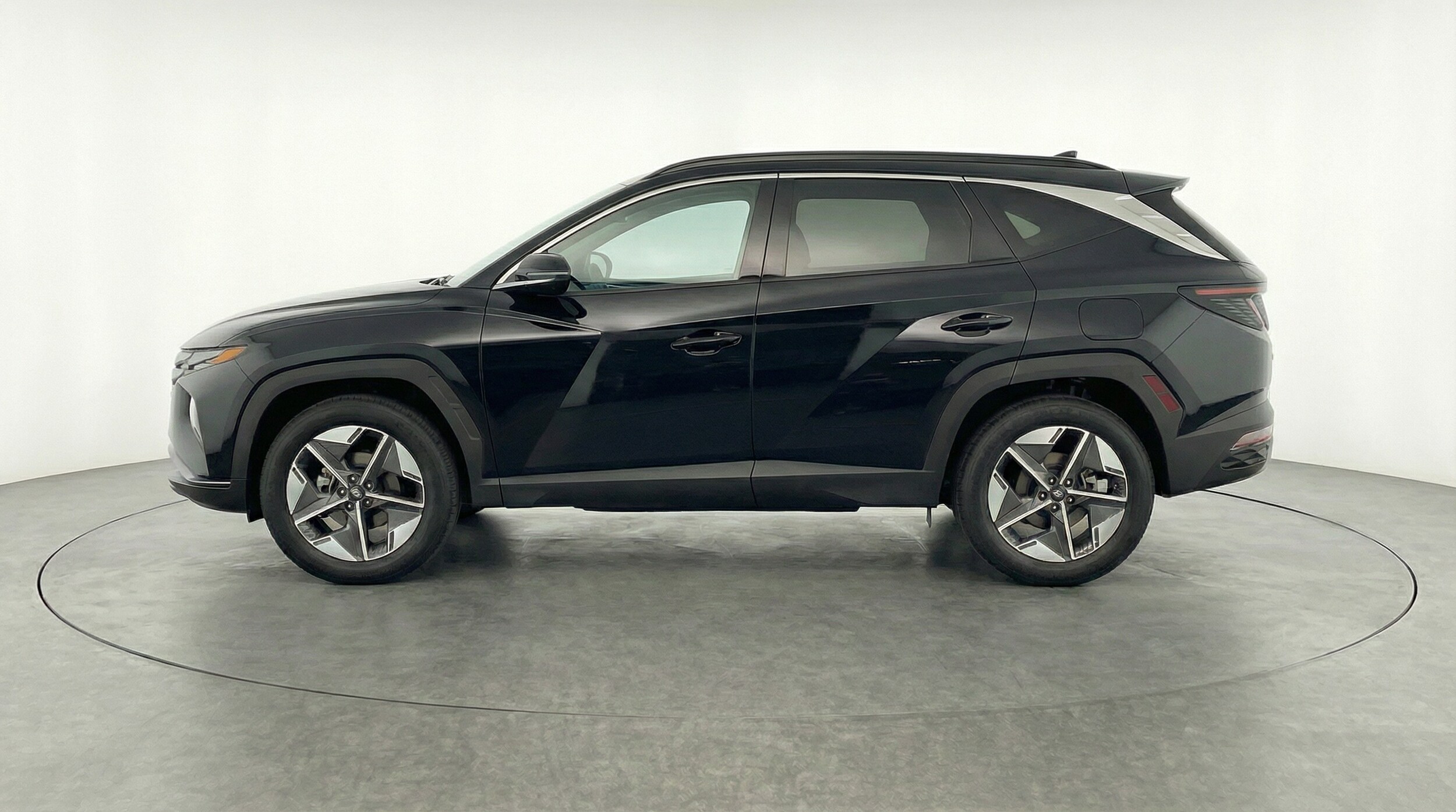 Thumbnail: 2025 Hyundai Tucson - 4