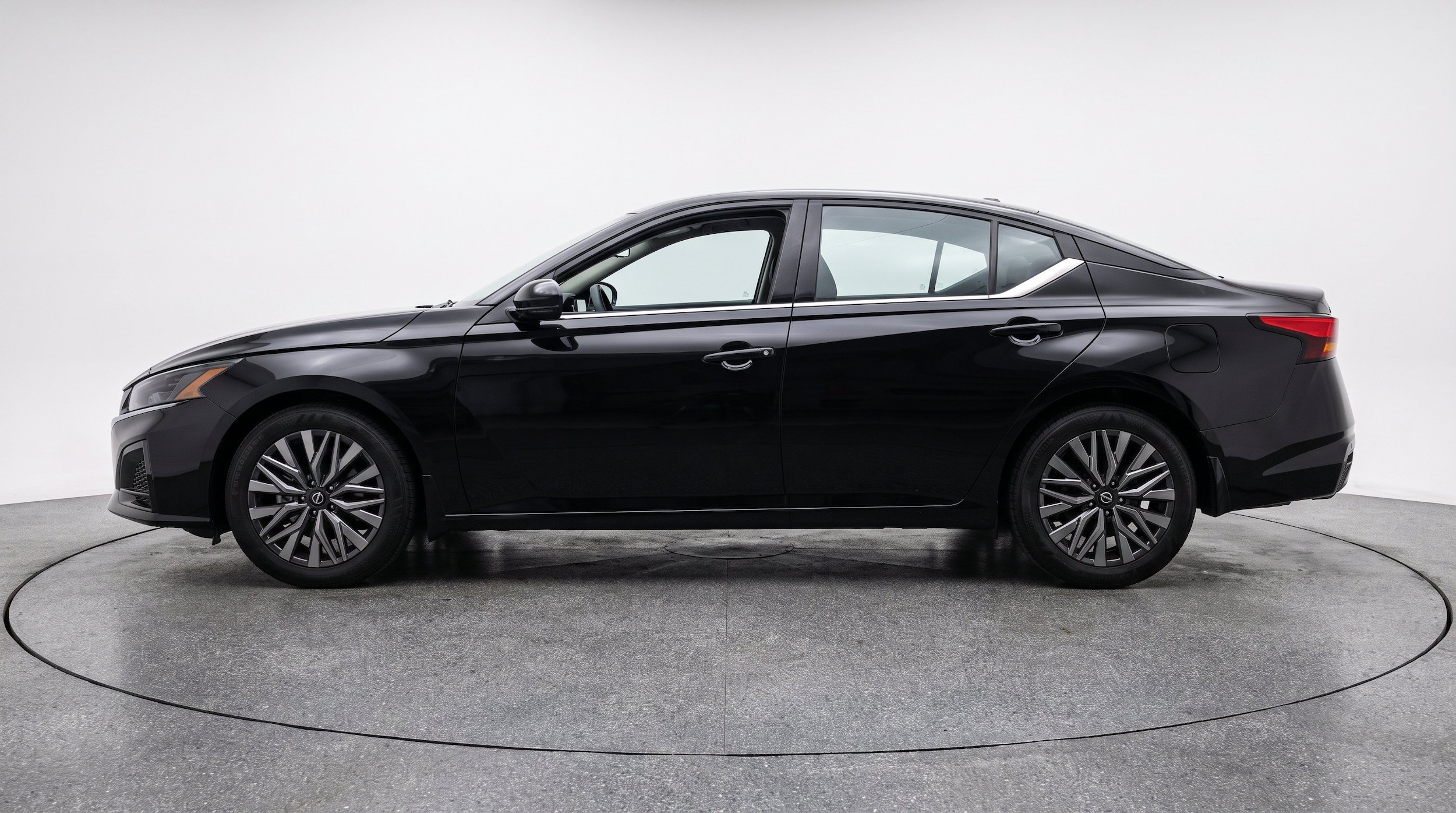 Thumbnail: 2026 Nissan Altima - 5