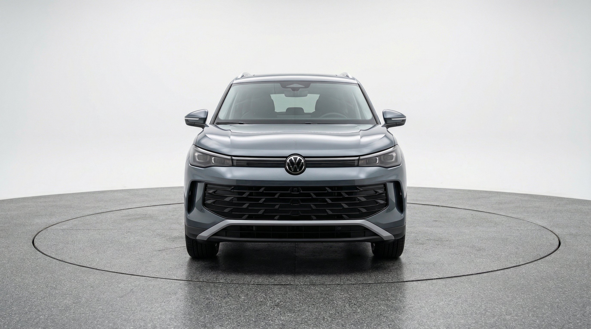 Thumbnail: 2026 Volkswagen Tiguan - 2