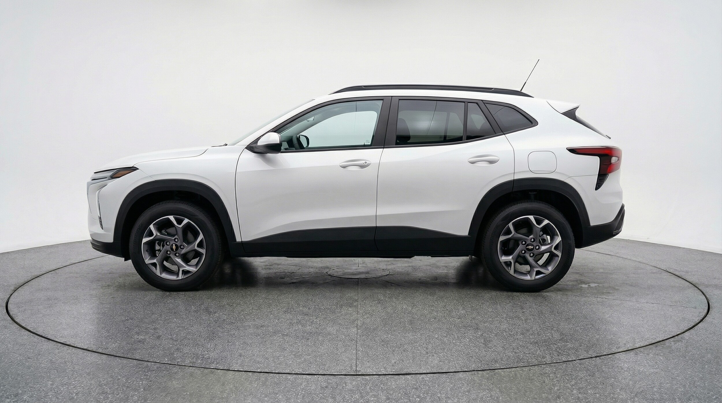 Thumbnail: 2025 Chevrolet Trax - 4