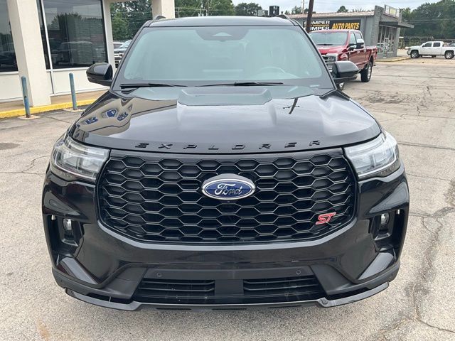 2025 Ford Explorer ST - Photo 6