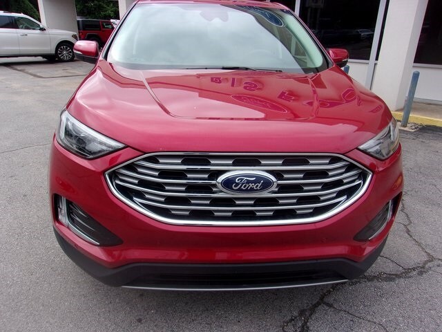 2022 Ford Edge Titanium photo 3