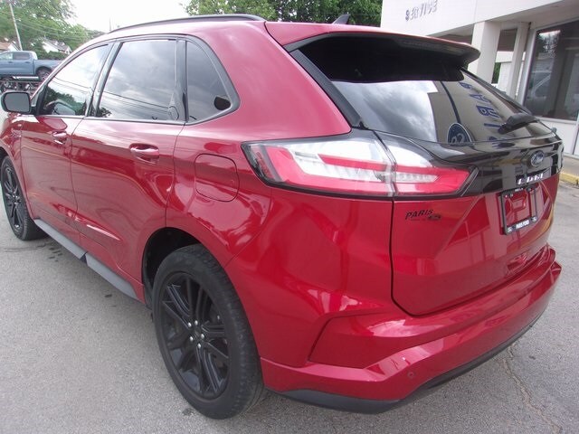 2023 Ford Edge ST photo 3