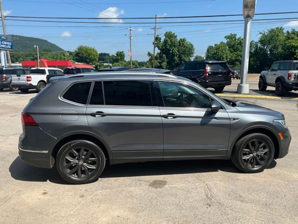 Used 2024 Volkswagen Tiguan 2.0T SE SUV