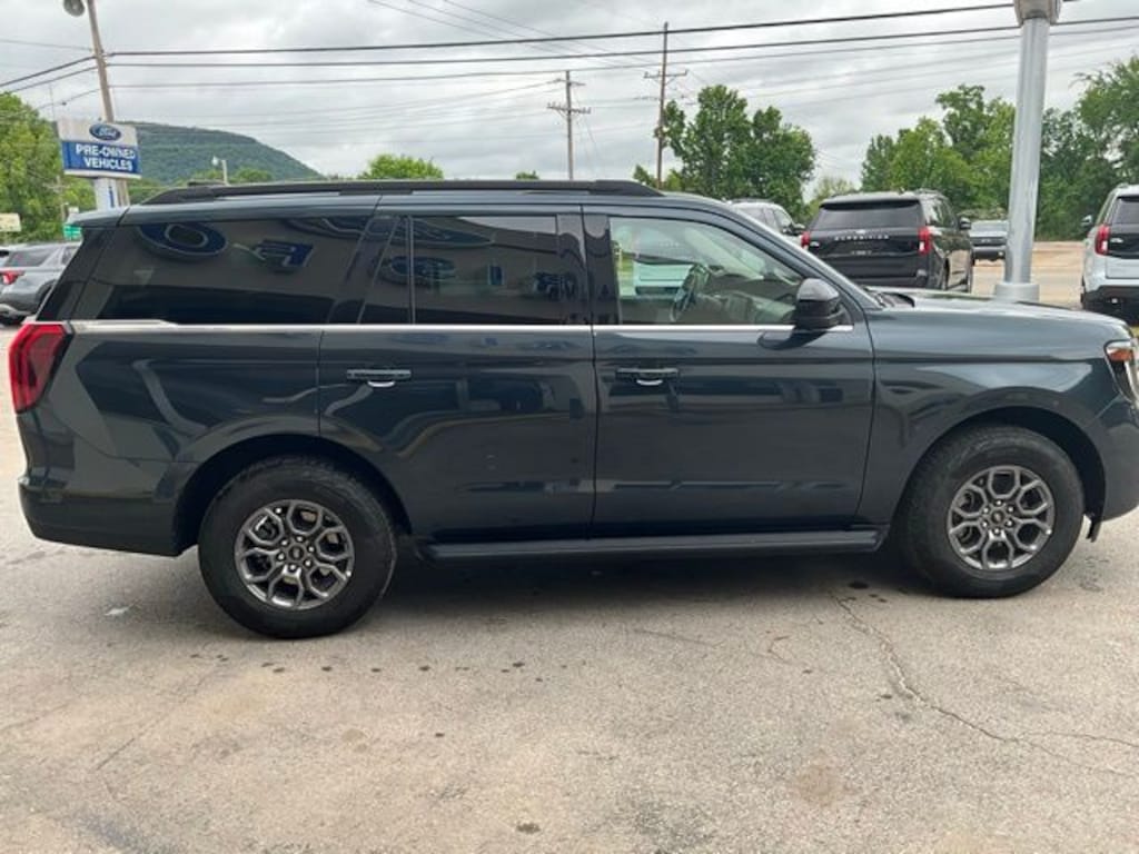 Used 2025 Ford Expedition Active SUV