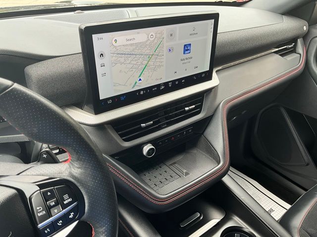 2025 Ford Explorer ST - Photo 13