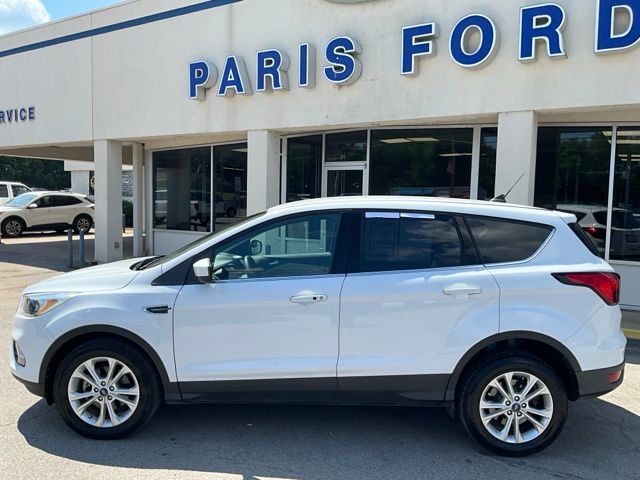 Used 2019 Ford Escape SE with VIN 1FMCU0GD2KUA88857 for sale in Paris, AR