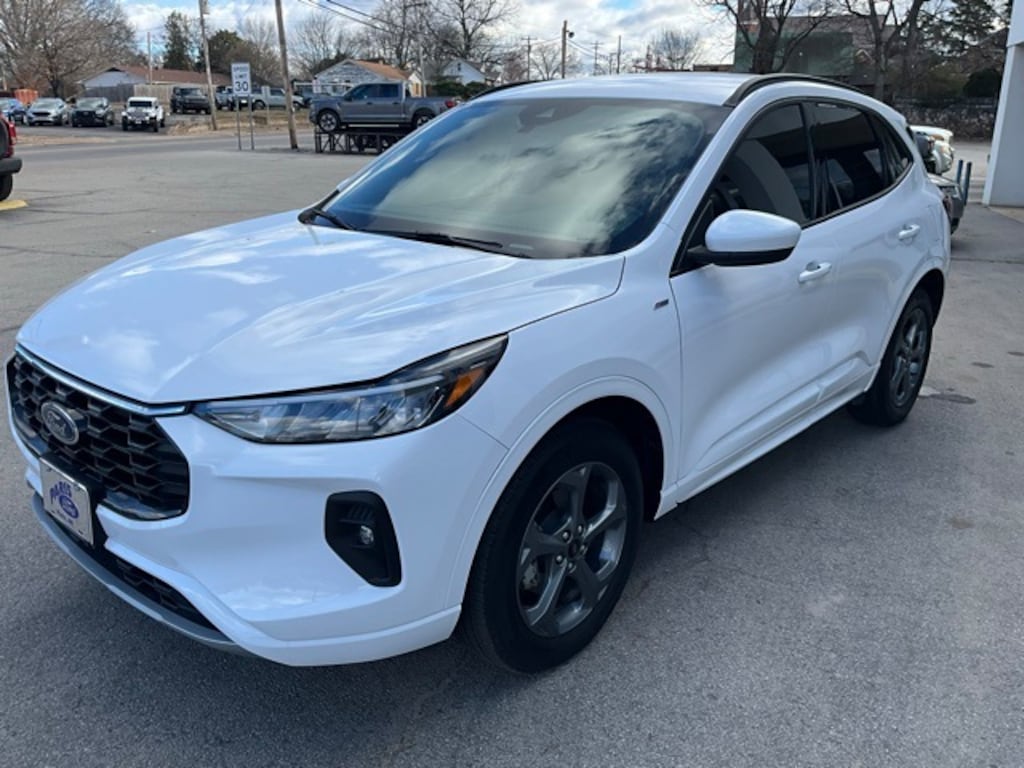 Used 2023 Ford Escape Hybrid ST-Line Select SUV
