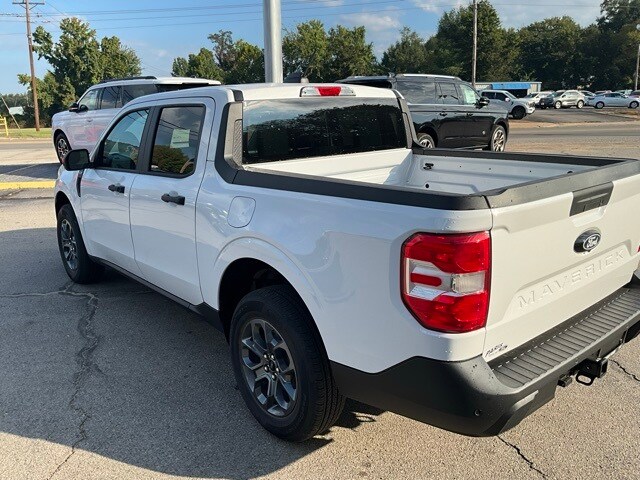 2025 Ford Maverick XLT photo 2