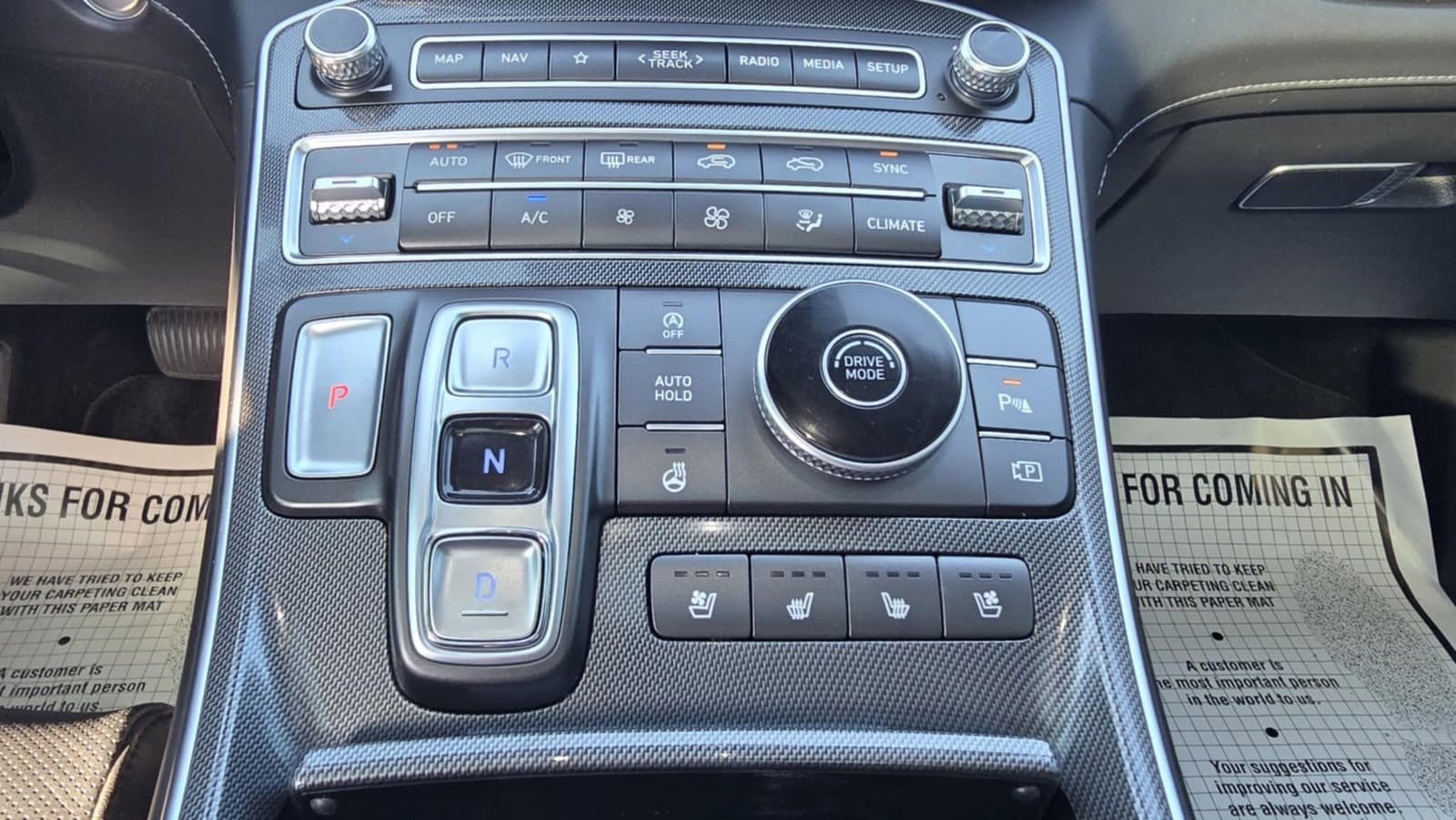 2022 Hyundai Santa Fe Limited - Photo 14