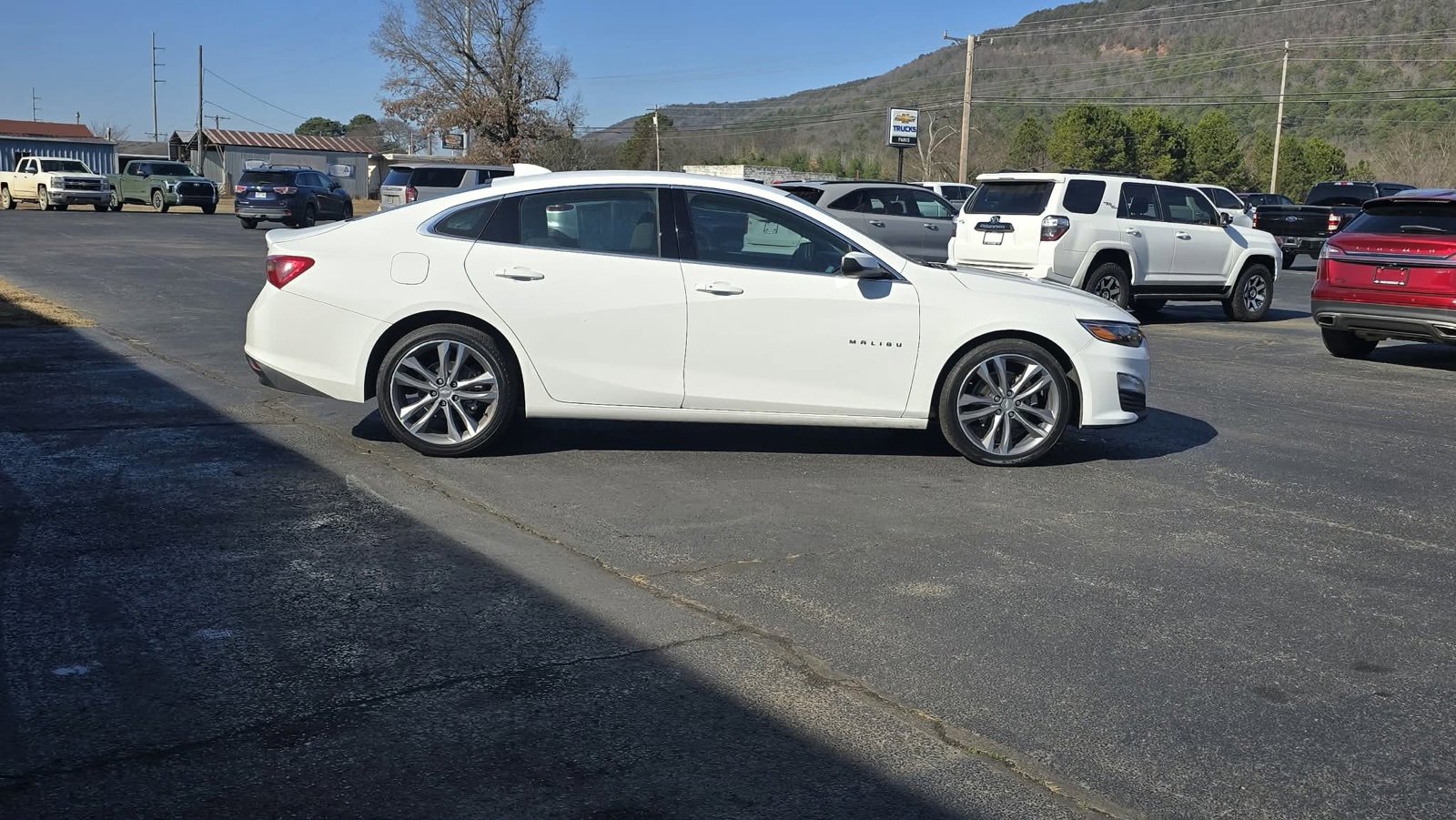 Used 2023 Chevrolet Malibu 1LT with VIN 1G1ZD5ST2PF201737 for sale in Paris, AR