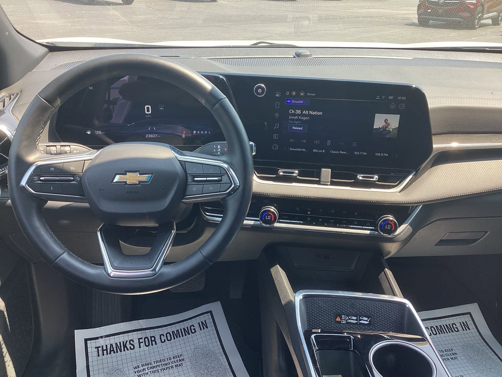 2025 Chevrolet Equinox LT - Photo 8