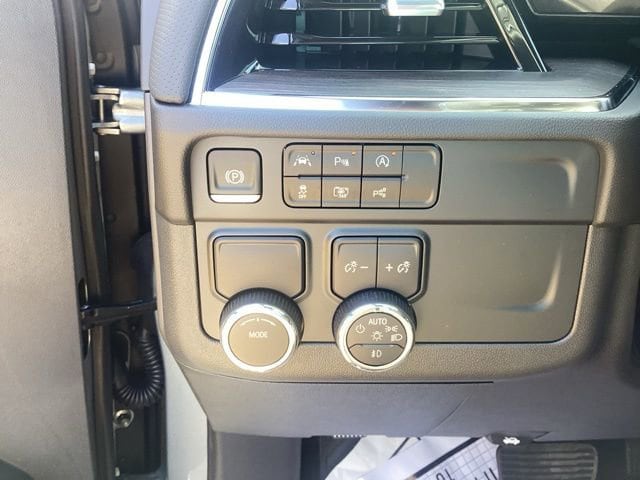 2025 Chevrolet Tahoe Premier - Photo 18