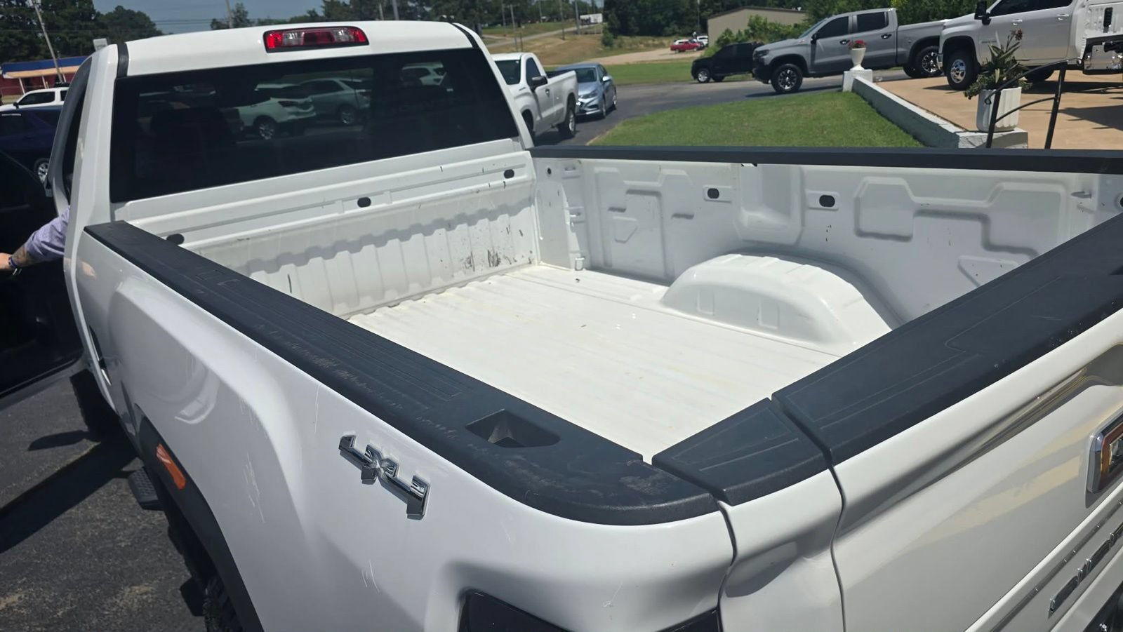 2024 GMC Sierra 2500HD SLE - Photo 9
