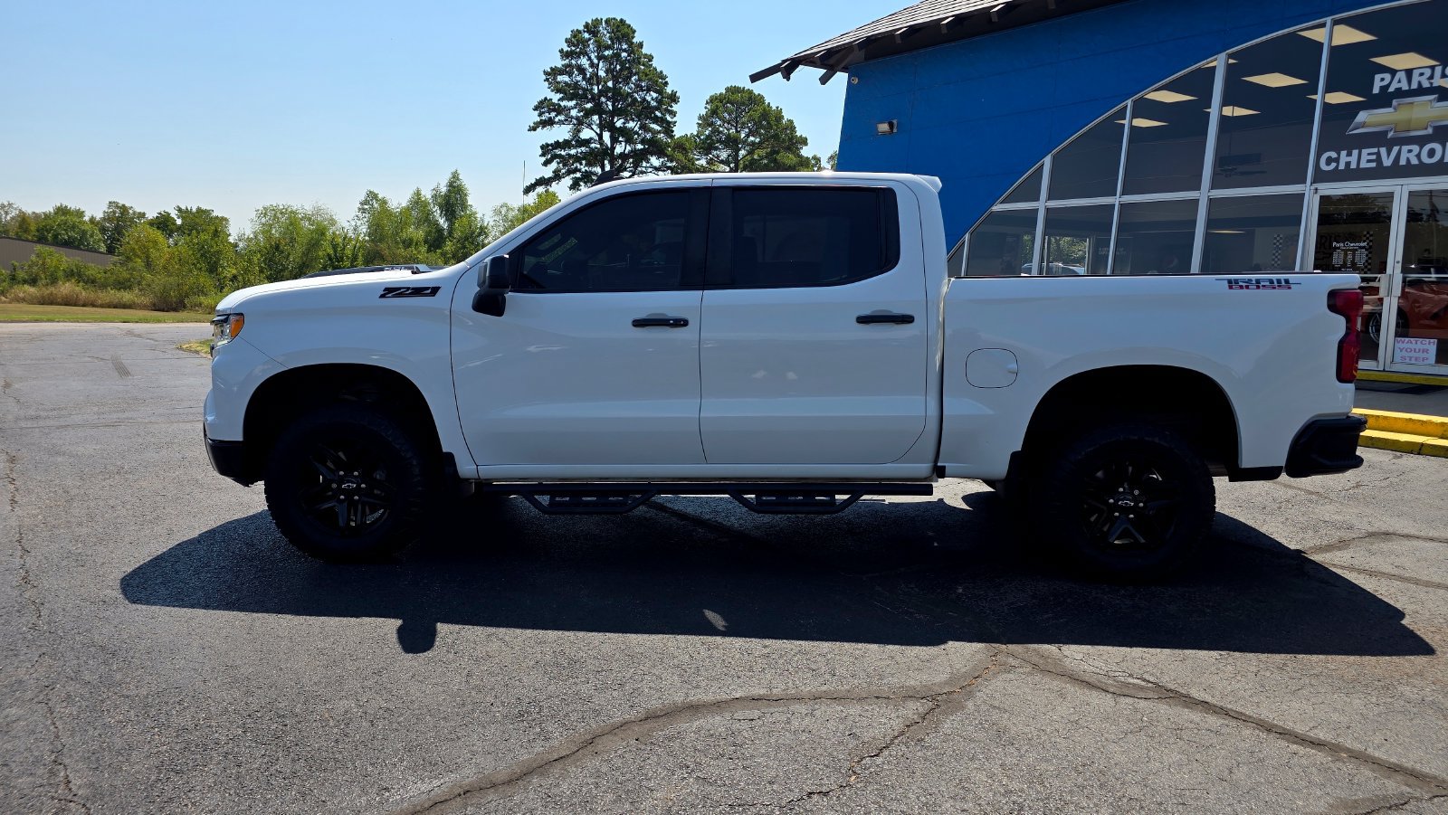 Used 2023 Chevrolet Silverado 1500 LT Trail Boss with VIN 3GCUDFEL2PG128631 for sale in Little Rock