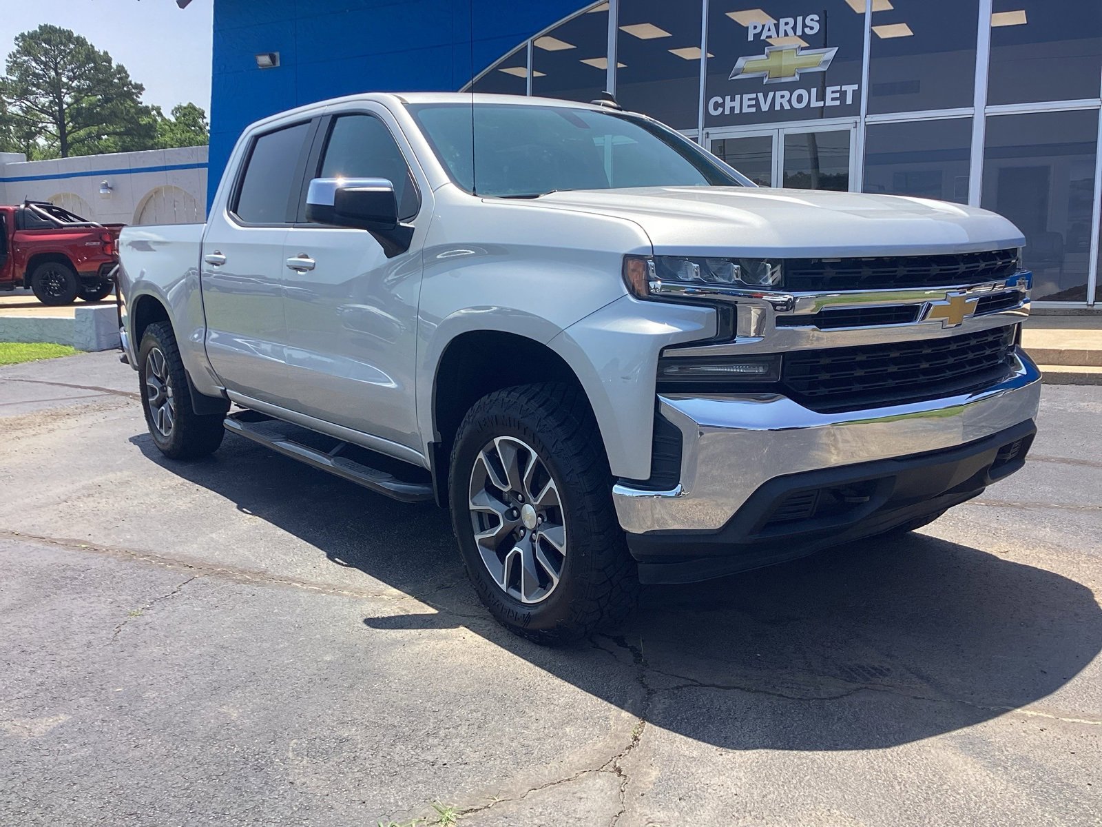 Used 2019 Chevrolet Silverado 1500 LT with VIN 3GCUYDED0KG182486 for sale in Little Rock
