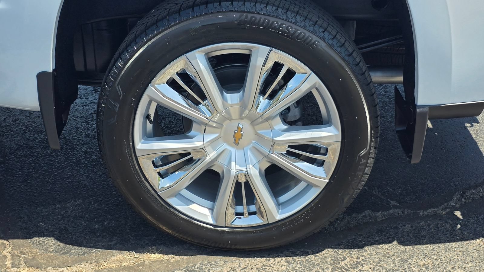 2026 Chevrolet Silverado 1500 High Country - Photo 17