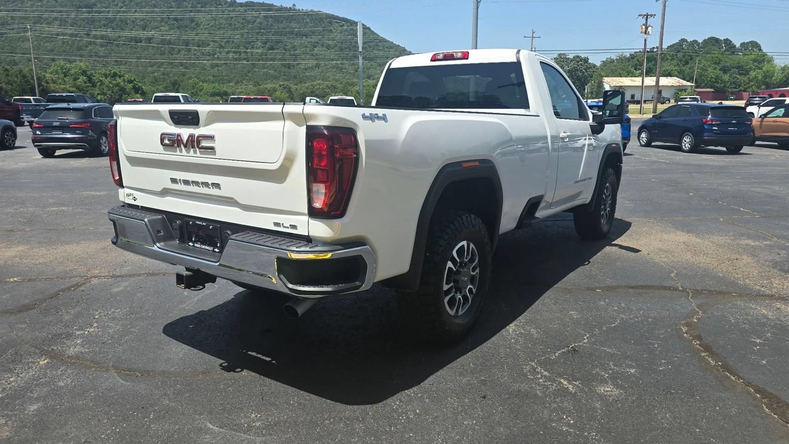 2024 GMC Sierra 2500HD SLE - Photo 7